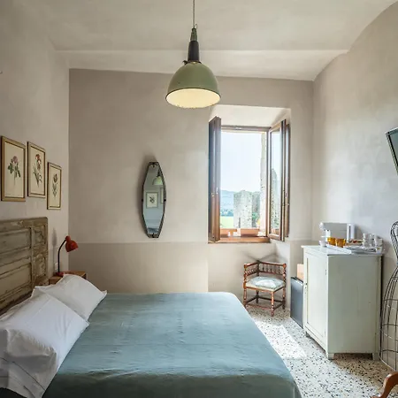 Couette-café And Wine Al Castello 3*