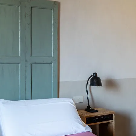 Bed & Breakfast And Wine Al Castello Monteriggioni