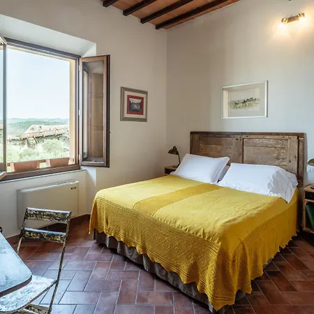Bed & Breakfast And Wine Al Castello Monteriggioni