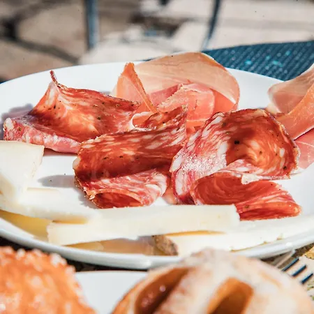 Bed & Breakfast And Wine Al Castello